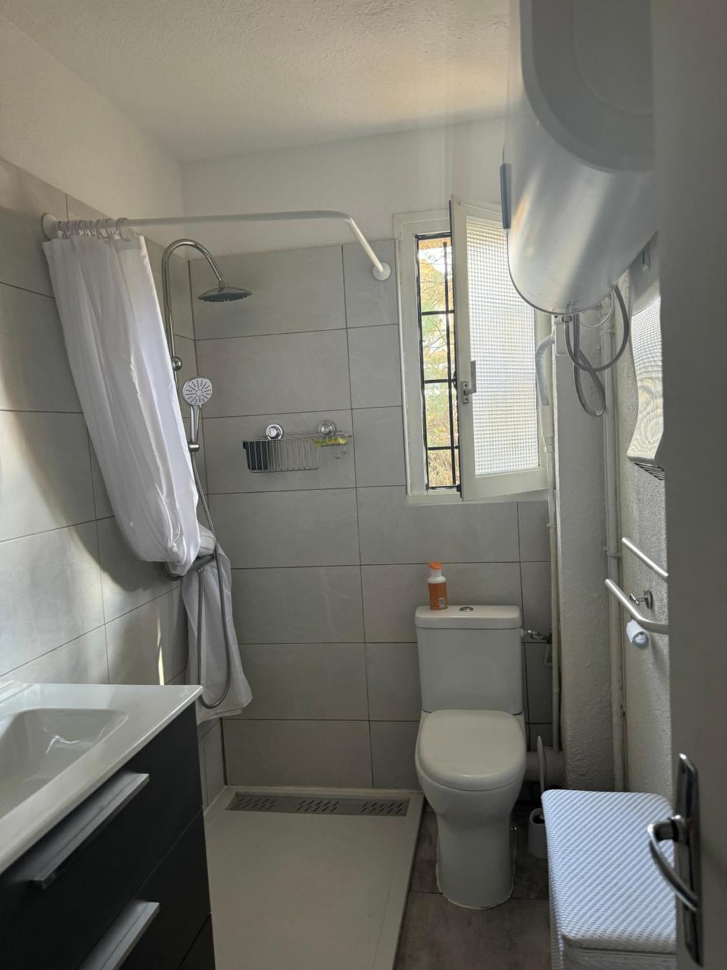 Grand Studio Cabine Proche Plage Et Port Gruissan Zewnętrze zdjęcie